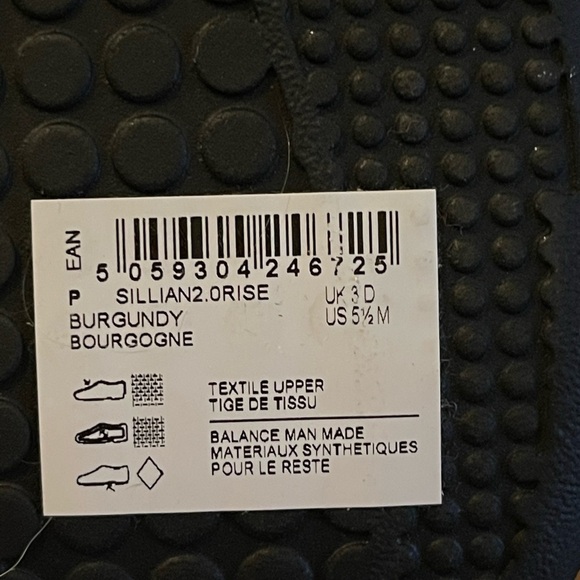 NWT Cloudsteppers by Clarks Size 5 1/2, Burgandy NWT - Picture 10 of 11